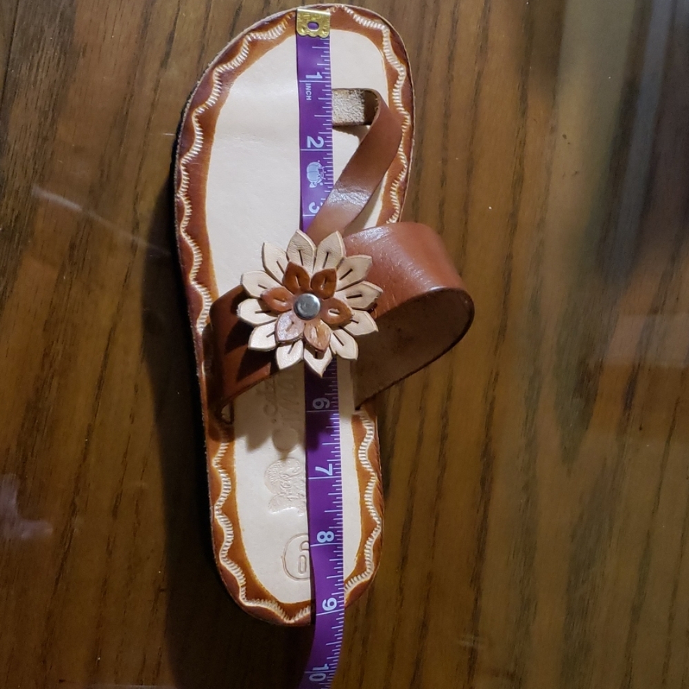 Brown sandals - Picture 3 of 8